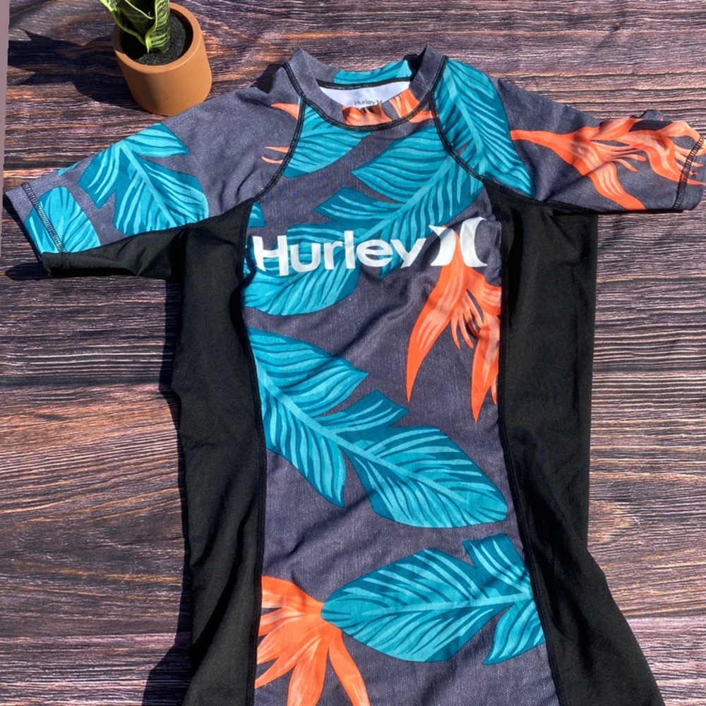 Hurley Rash Guard